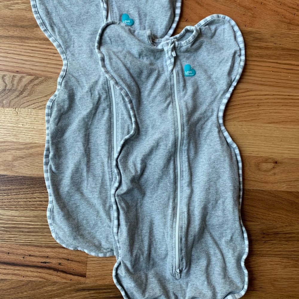 Love to Dream arms up swaddle